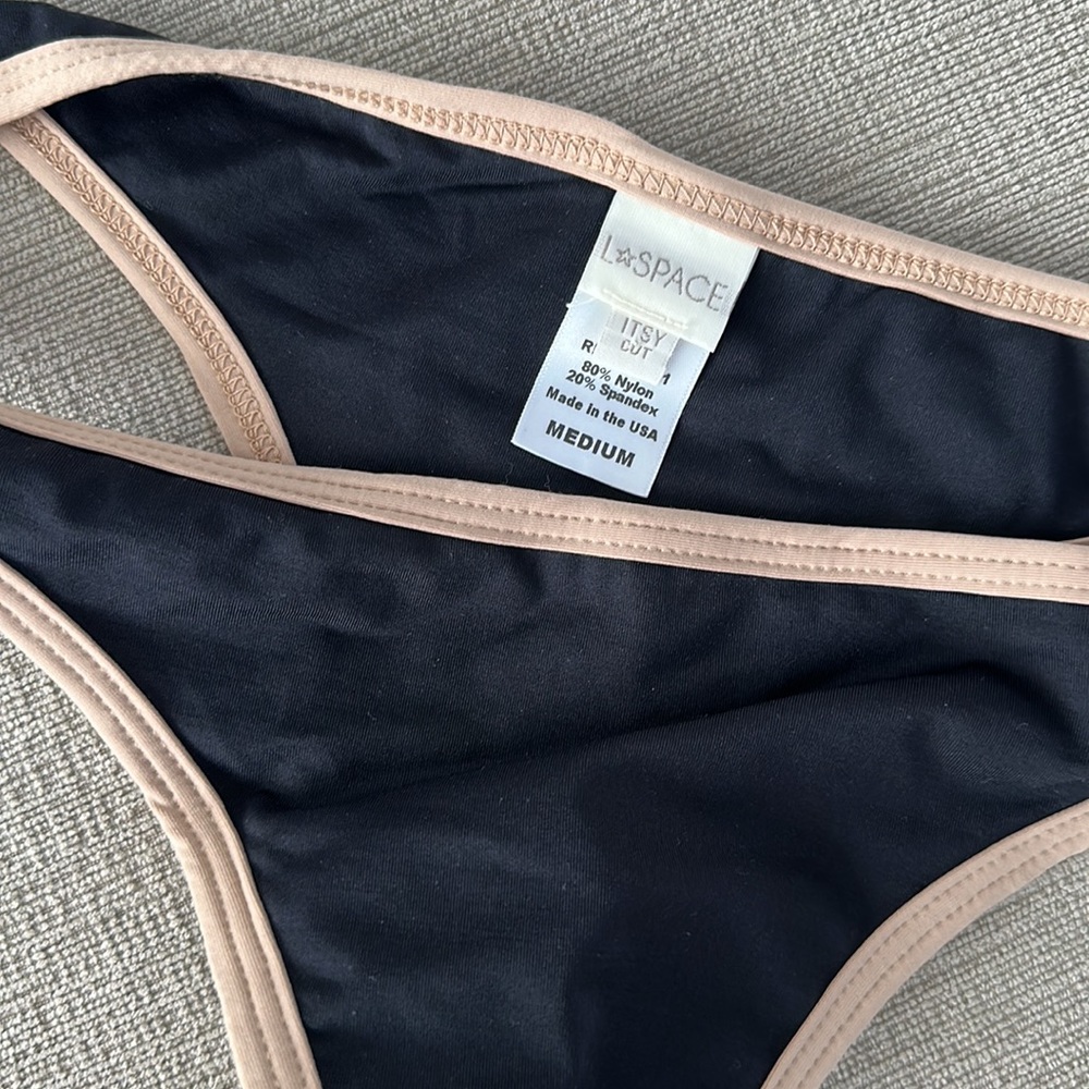 LSPACE bikini bottom size medium itsy cut, super cute thong bikini - Picture 3 of 3